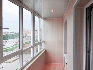 Отделка балконов и лоджий в Московском